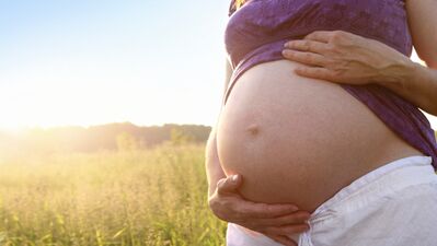Göbek fıtığı hamilelikte daha sık görülüyor!