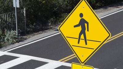 Karşıdan karşıya geçmek için 11 yaş yeterli mi?