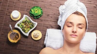 Gözlerinizi bal ile temizleyin!