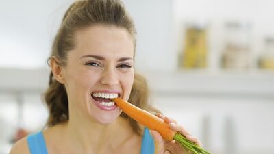 Cildinizdeki yağlanmayı havuç suyuyla durdurun...