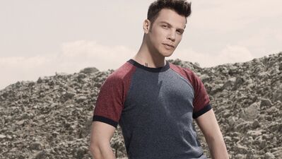 Sinan Bieber değil, Justin Akçıl...