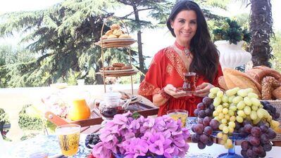 Kahvaltıda insan manzaraları...