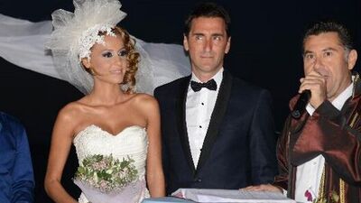 Bekir Aksoy evlendi!