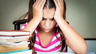 Mide ve başağrısının nedeni okul fobisi olabilir!