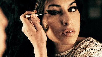 Amy Winehouse : Hükmen Mağlup...