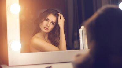 İstenmeyen saç rengini düzeltmenin yolları