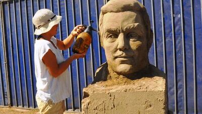 Starların kumdan heykelleri…