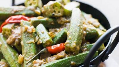 Düşük kalorili sebze: Bamya…