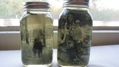 Eski kavanozlar fotoğraf çerçevesi oldu