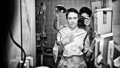 Eşinin kanserle savaşını fotoğrafladı