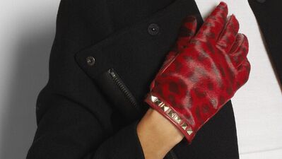 Eldivenlere şıklık geldi...