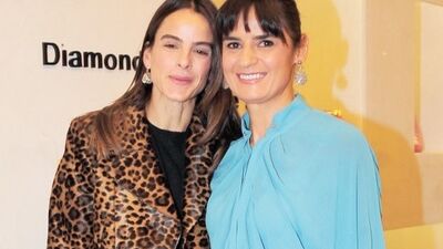 Cemiyet hayatının çanta tutkunları...