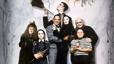 Addams Ailesi geri dönüyor
