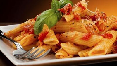 Âdet dönemi için rahatlatan özel makarna