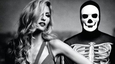 Ünlülerden ilginç pozlar