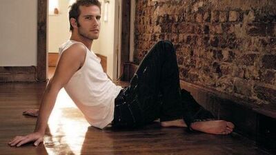 Özgür Çevik "Saklı Kalan"da...