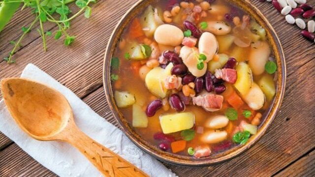 Kış sebzeleri çorbası