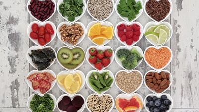 Bağışıklık sisteminizi bu yiyeceklerle koruyun