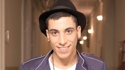 Can Bonomo:Şiir yazarken en çıplak halimdeyim