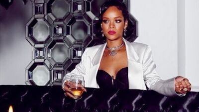 Rihanna 2014'e böyle girdi