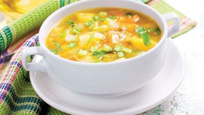 Beyaz lahanalı kereviz çorbası