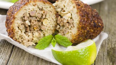 Okurun Mutfağından: Kıymalı içli köfte