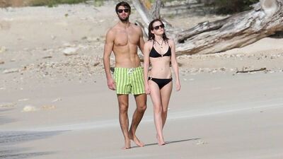 Emma Watson sevgilisi ile tatilde