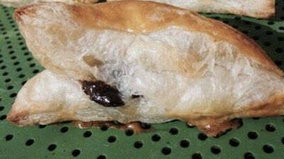 Çikolatalı milföy böreği