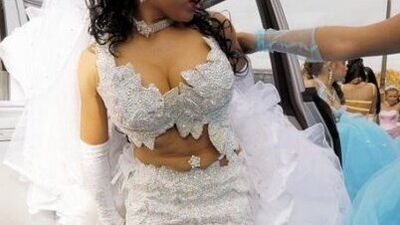 Ezber bozan gelinler