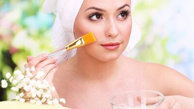 Yağlı ciltlere yeşil zeytinli maske