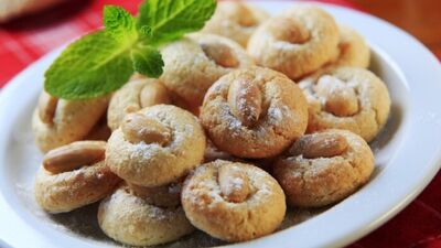 Nefis bademli kurabiye tarifi