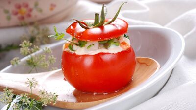 Fırınlanmış domates dolması tarifi