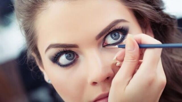 Göz kalemi ve eyeliner kullanmanın püf noktaları