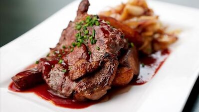 Lavanta aromalı kuzu pirzola