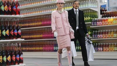The Chanel'in süpermarket defilesi