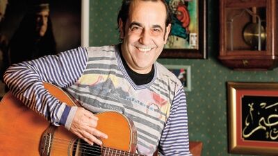 Özkan Uğur: "Gitar en büyük ilacım oldu."