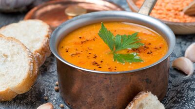 Kırmızı mercimek çorbası