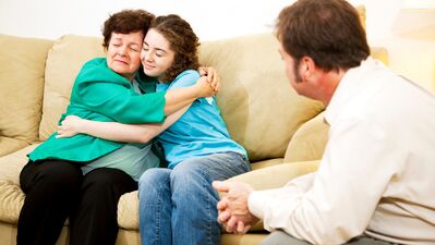 Ebeveynleri affedebilmeyi öğrenmek