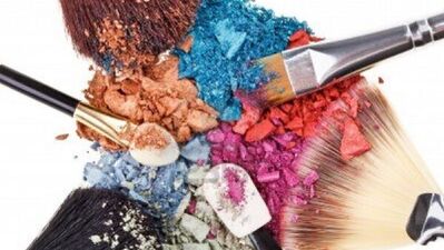 Pudra kullanımı gerekli mi ve nasıl seçilmeli?