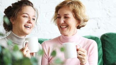 Sevgilinizin annesini kazanmanın 6 yolu‏