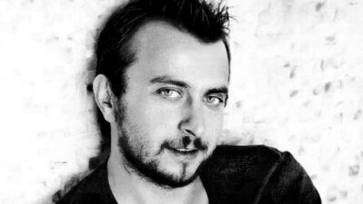 Ve karşımızda yeniden Ali Atay...