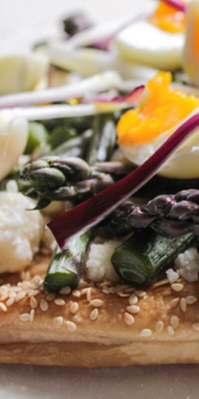 Kuşkonmazlı milföy pizza