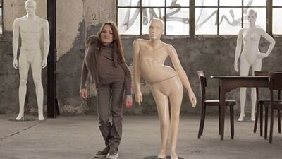 Engelliler için sıradışı cansız mankenler