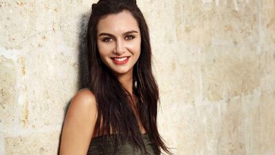 Küçük Ağa dizisinin güzel annesi: Birce Akalay