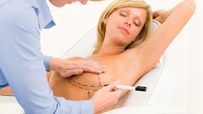 Deri altına doğal sutyen