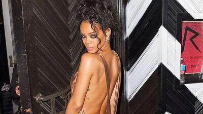 Rihanna'nın cesur kıyafeti