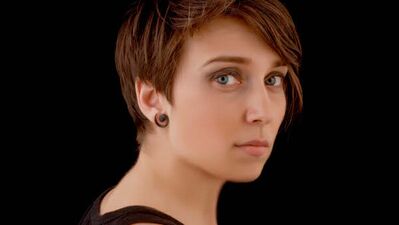 İstasyonda Vals'i yetişkinler de okuyabilir...