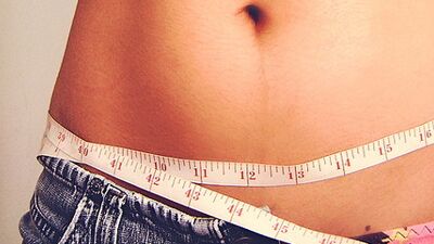 Spor yapmadan karın kası yapmak!