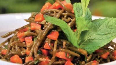 Deniz börülcesi salatası