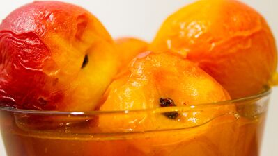 Yoğurt &amp; Şeftali &amp; Müsli